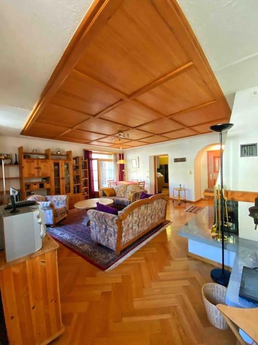 Casa Lalla Affittasi Nel Centro Di Poschiavo Kültér fotó