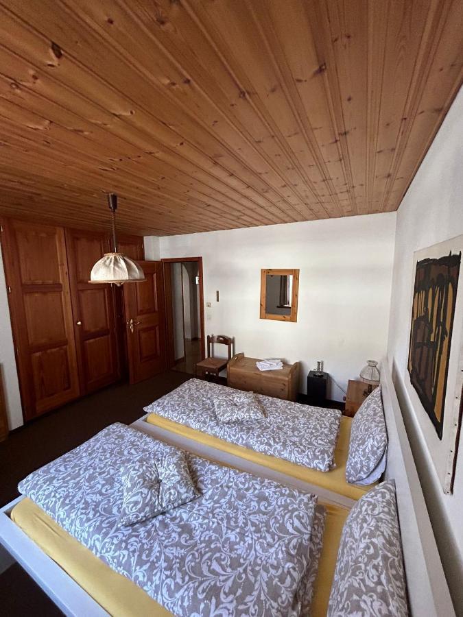 Casa Lalla Affittasi Nel Centro Di Poschiavo Kültér fotó
